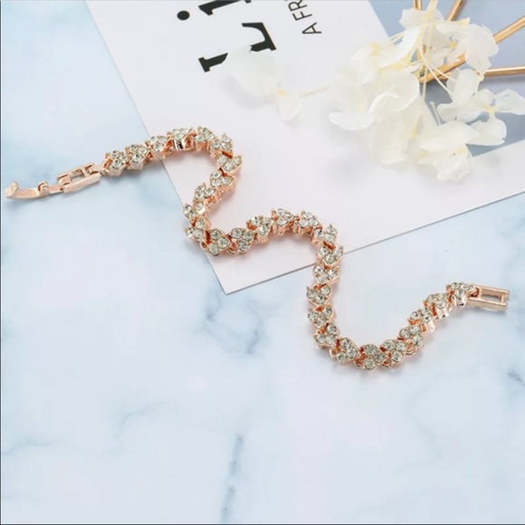 🌟Fashion Luxury Rose Gold Plated Zircon Bracelet - Picture 4 of 4